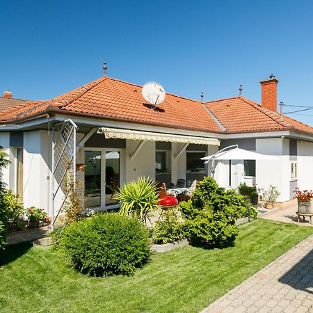 Holiday Home Ildiko By Interhome Balatonlelle Ngoại thất bức ảnh