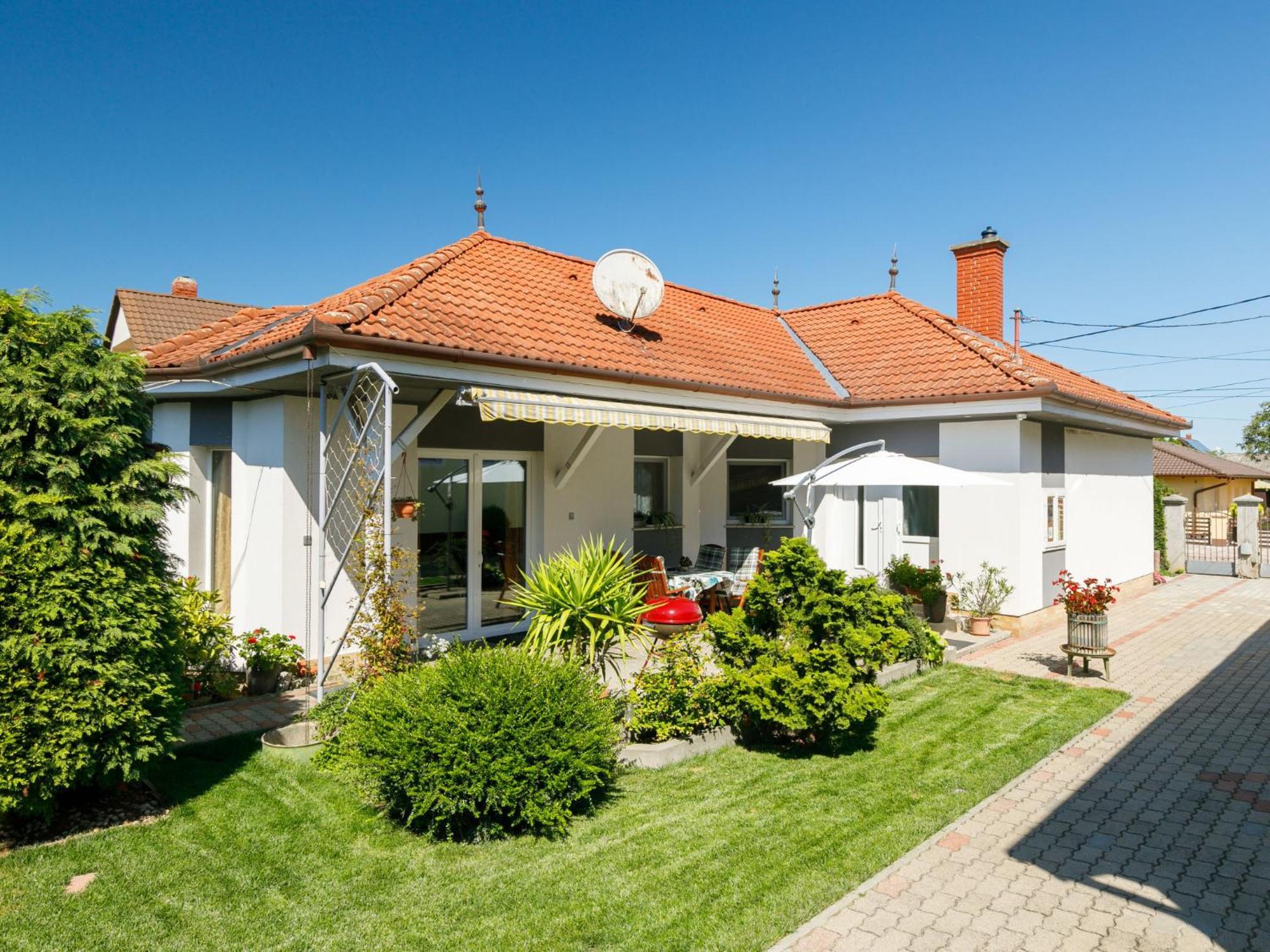 Holiday Home Ildiko By Interhome Balatonlelle Ngoại thất bức ảnh